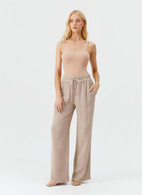 krissy-beige-trousers_model_2025_P