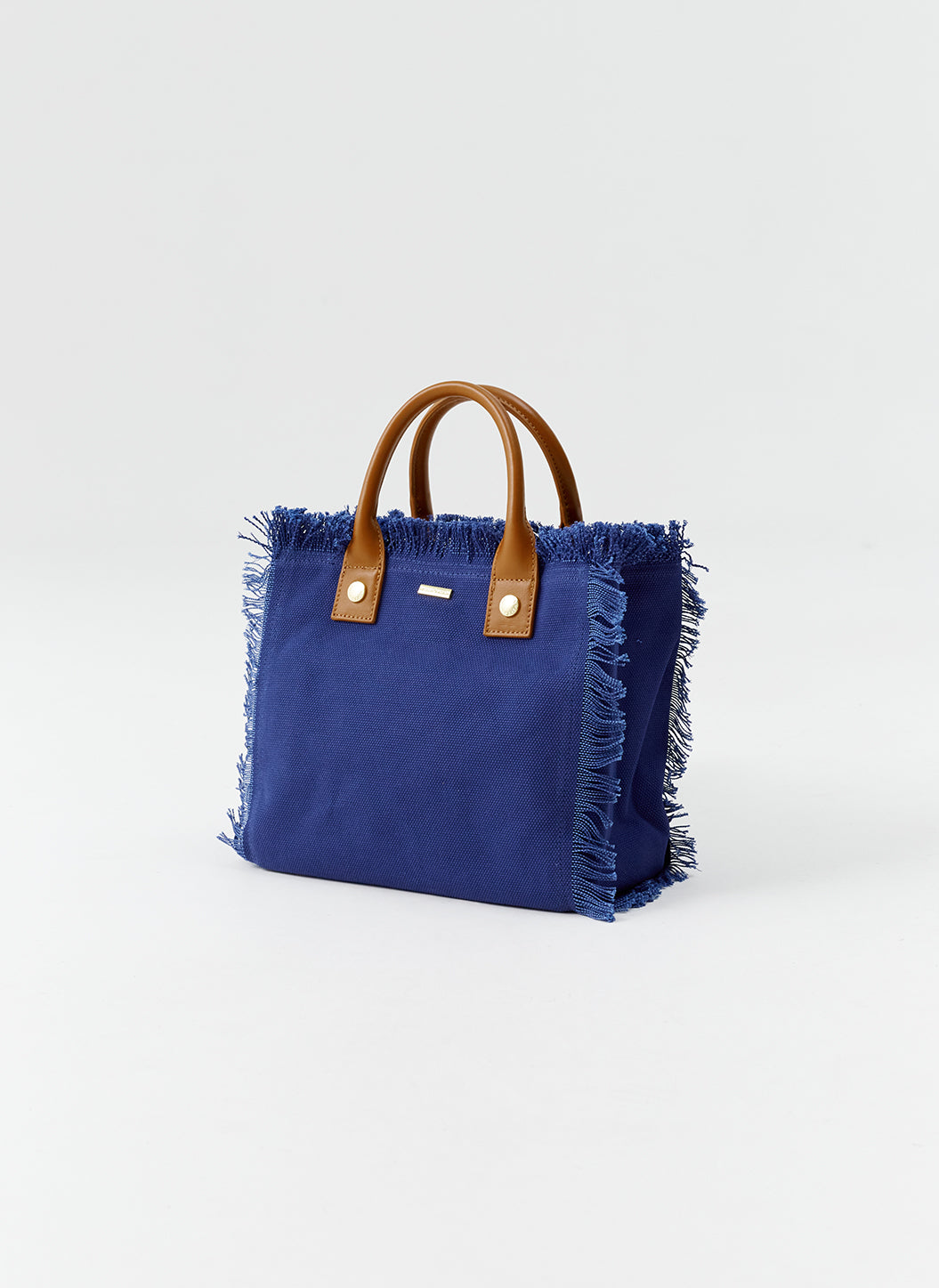 porto-cervo-navy-tote_cutouts_2025