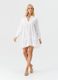 sebena-white-kaftan_model_2025_P 